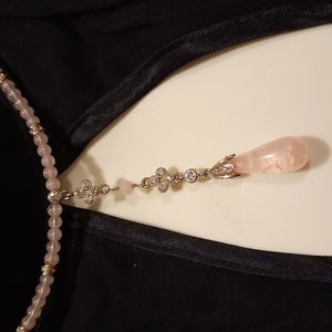 Monet NWT rose quartz wired choker 16"